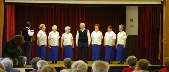 Medvehagyma Virágzásának Ünnepe (2010.04.25.)